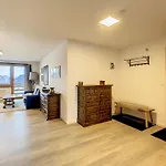 דירה Bruyeres B33 *